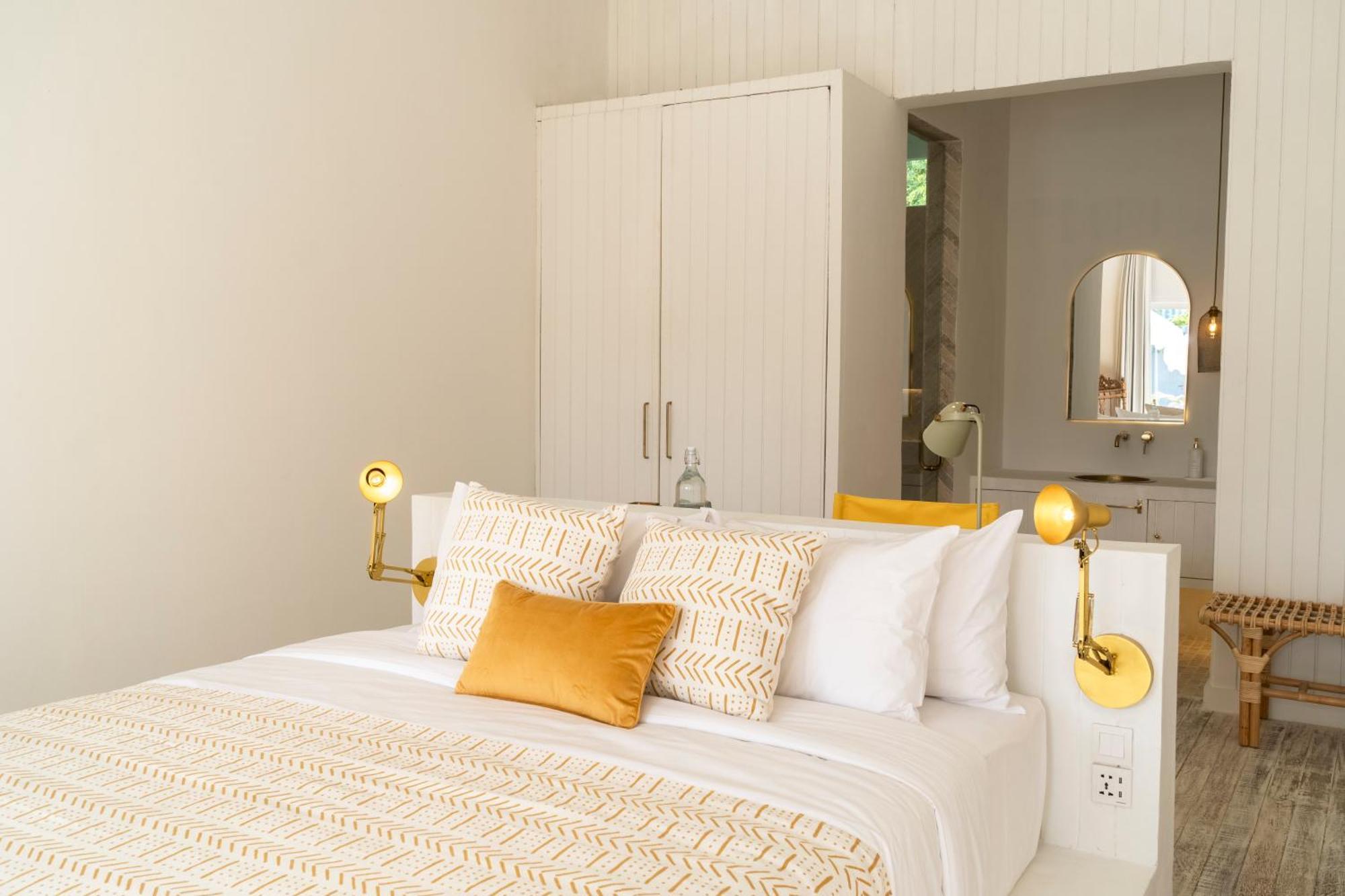 Ria Uluwatu, Tropical Chic Hotel Екстер'єр фото