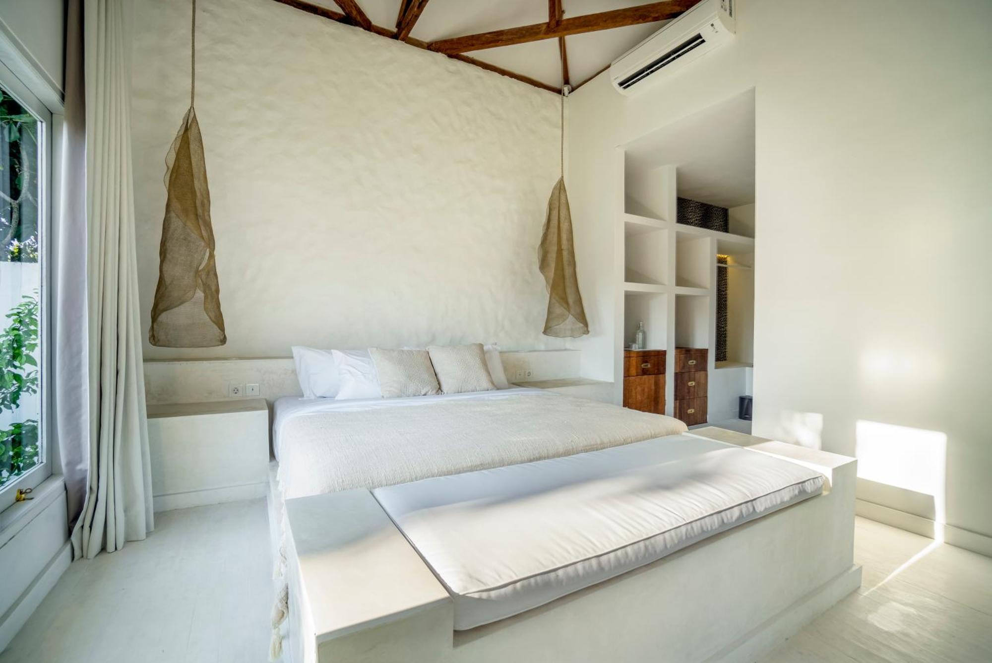 Ria Uluwatu, Tropical Chic Hotel Екстер'єр фото